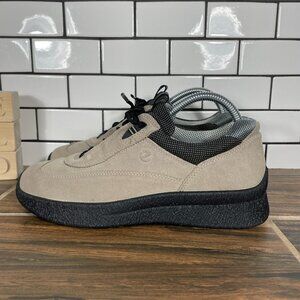 Ecco Soft Sneaker Womens Size EU 38 Shoes Beige Suede Casual Lace Up Low Top